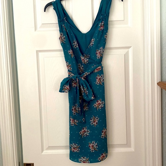 LC Lauren Conrad Dresses & Skirts - NWOT Lauren Conrad dress size 4